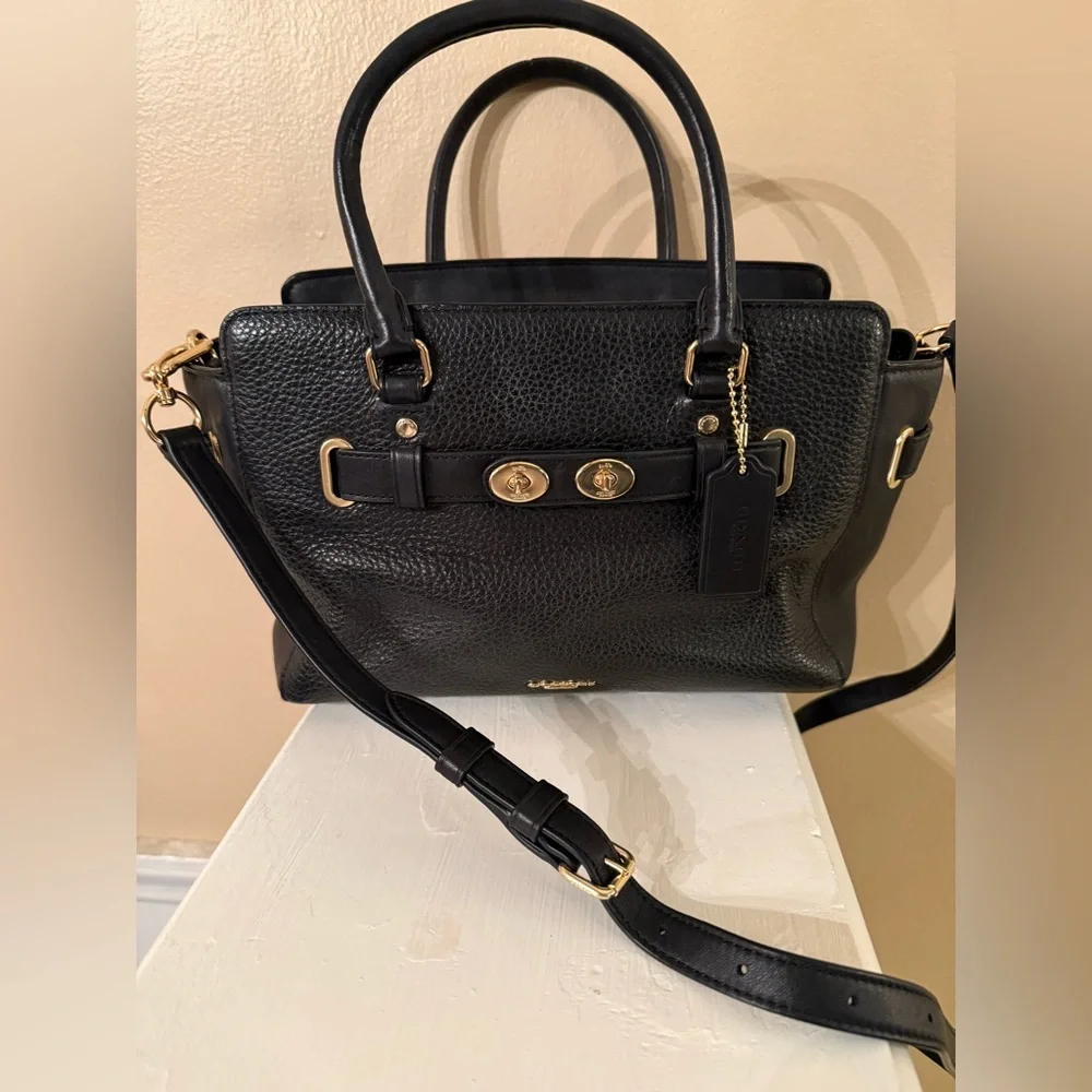 Coach Swagger Black Satchel Bag with Gold Accents F55665 EUC - Picture 5 of 16